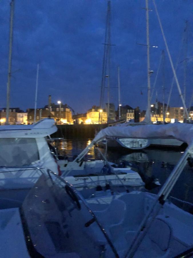 Nuit port de dieppe Dieppe Buitenkant foto